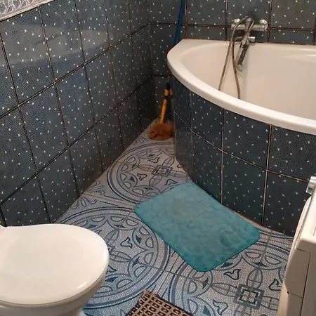 будинок біля лісу Apartamento *