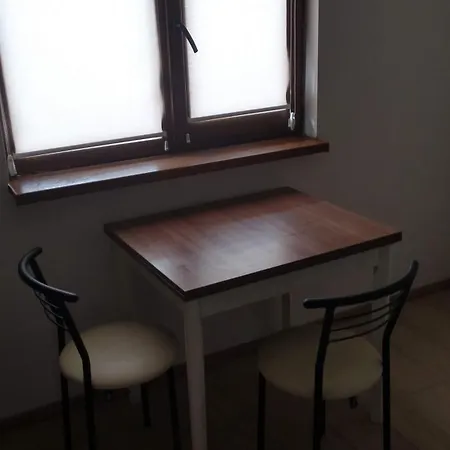 будинок біля лісу * Skhidnytsia